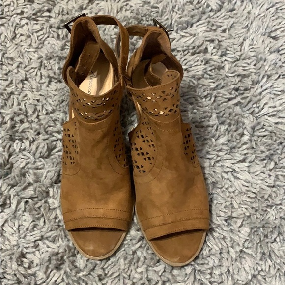 AE Booties - Picture 2 of 3